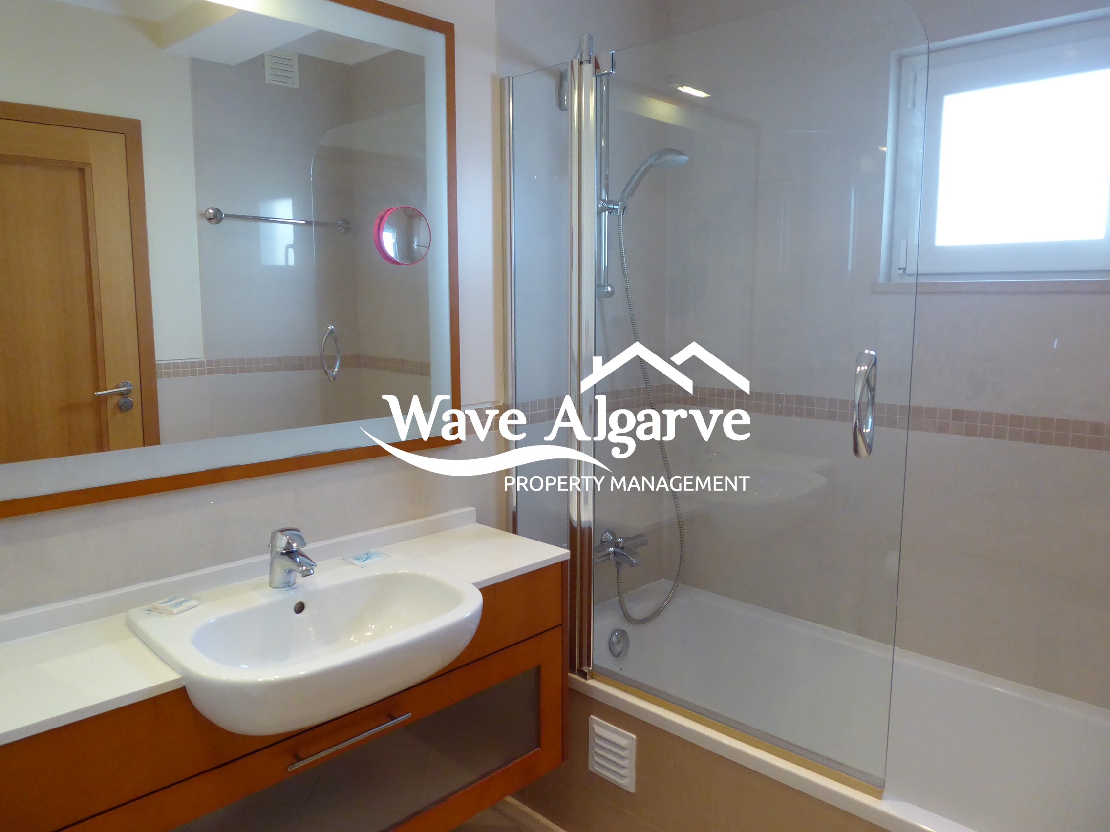 OP310301 – PENTHOUSE COM 3 QUARTOS